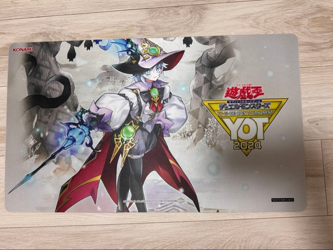 i*す様 遊戯王　白き森のルシア　公式　プレイマット　アジア　yot ベスト64