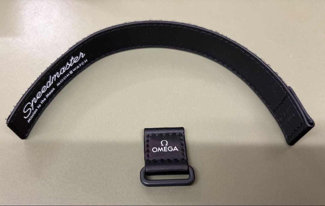 オメガ × スウォッチ マーキュリー (純正ブラックのベルトは未使用)