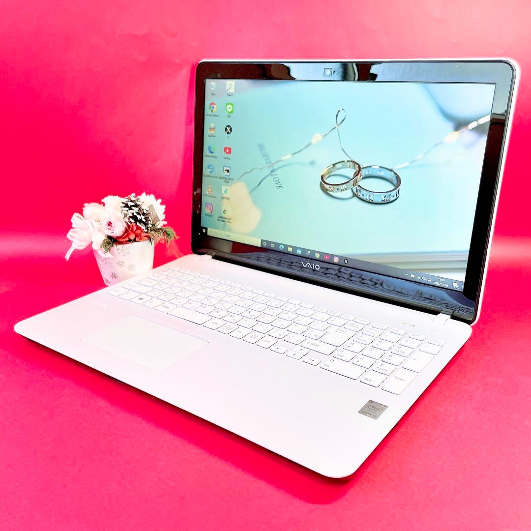 たっぷり大容量1TB❣️大人気VAIO薄型ノートパソコン✨️おしゃれ白✨️カメラ付き