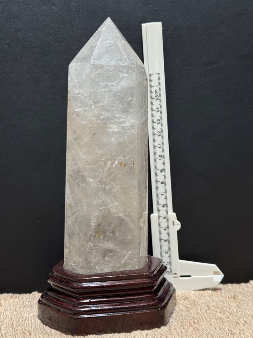 水晶ポイント（台座付）