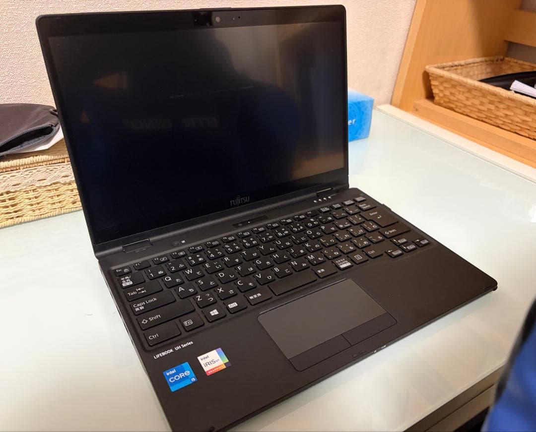 富士通 LIFEBOOK ノートPC UH10/F3 FMVUU1GUV