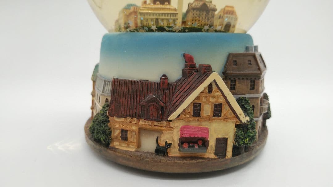 魔女の宅急便 ウォーターボール スノードーム　キキ　コリコの町並み