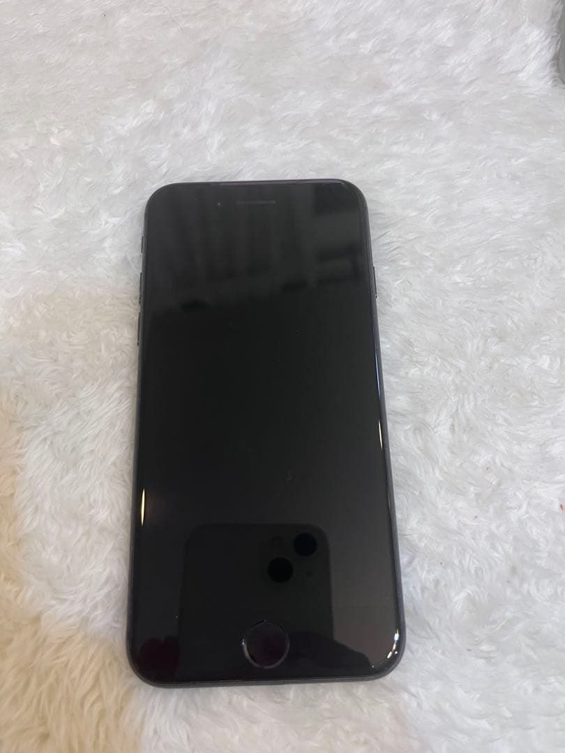 Apple iPhone 8 ブラック　64G