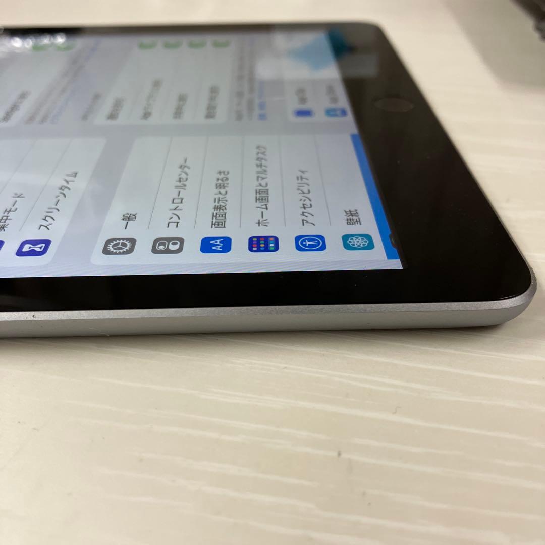 Apple iPad (第5世代) 32GB