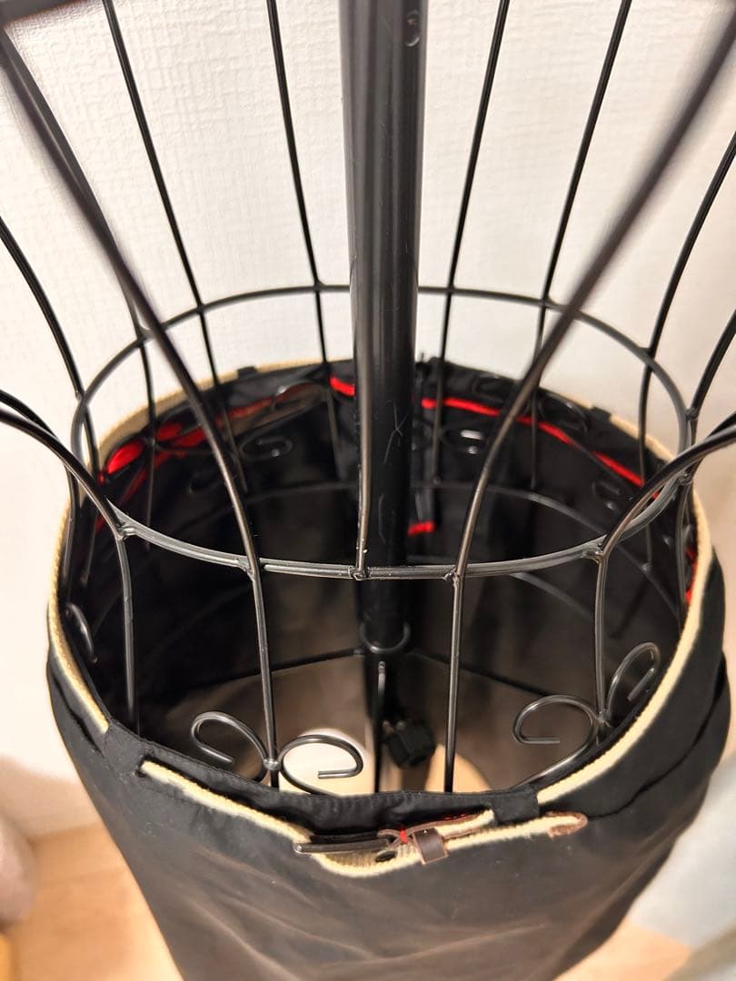 PRADA プラダ　サイズ38　黒色スカート 専用ベルト付き