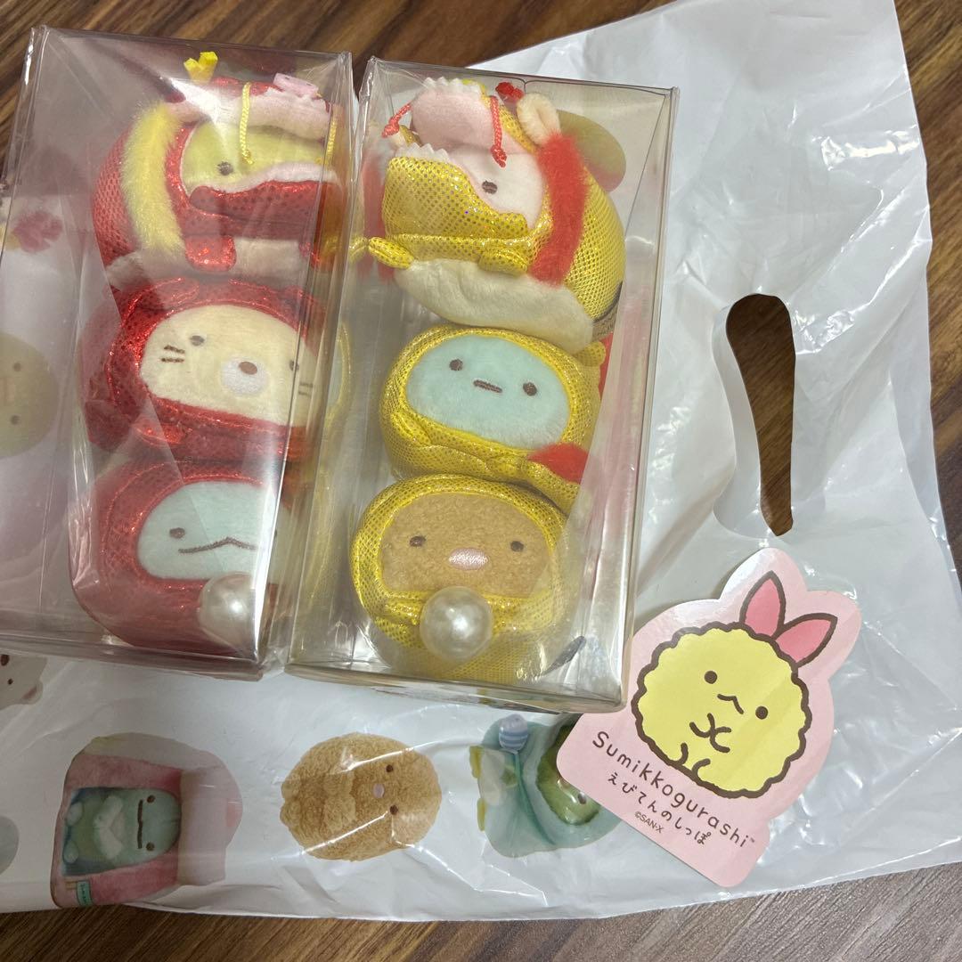 すみっコぐらし　金龍　赤龍　10周年　海外限定　台湾　台北　ステッカー付き