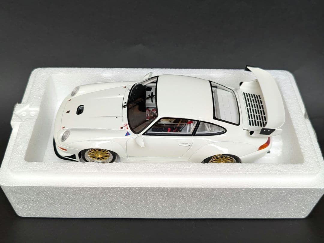 GTスピリット 1/18 PORSCHE 911 (993) GT2 EVO