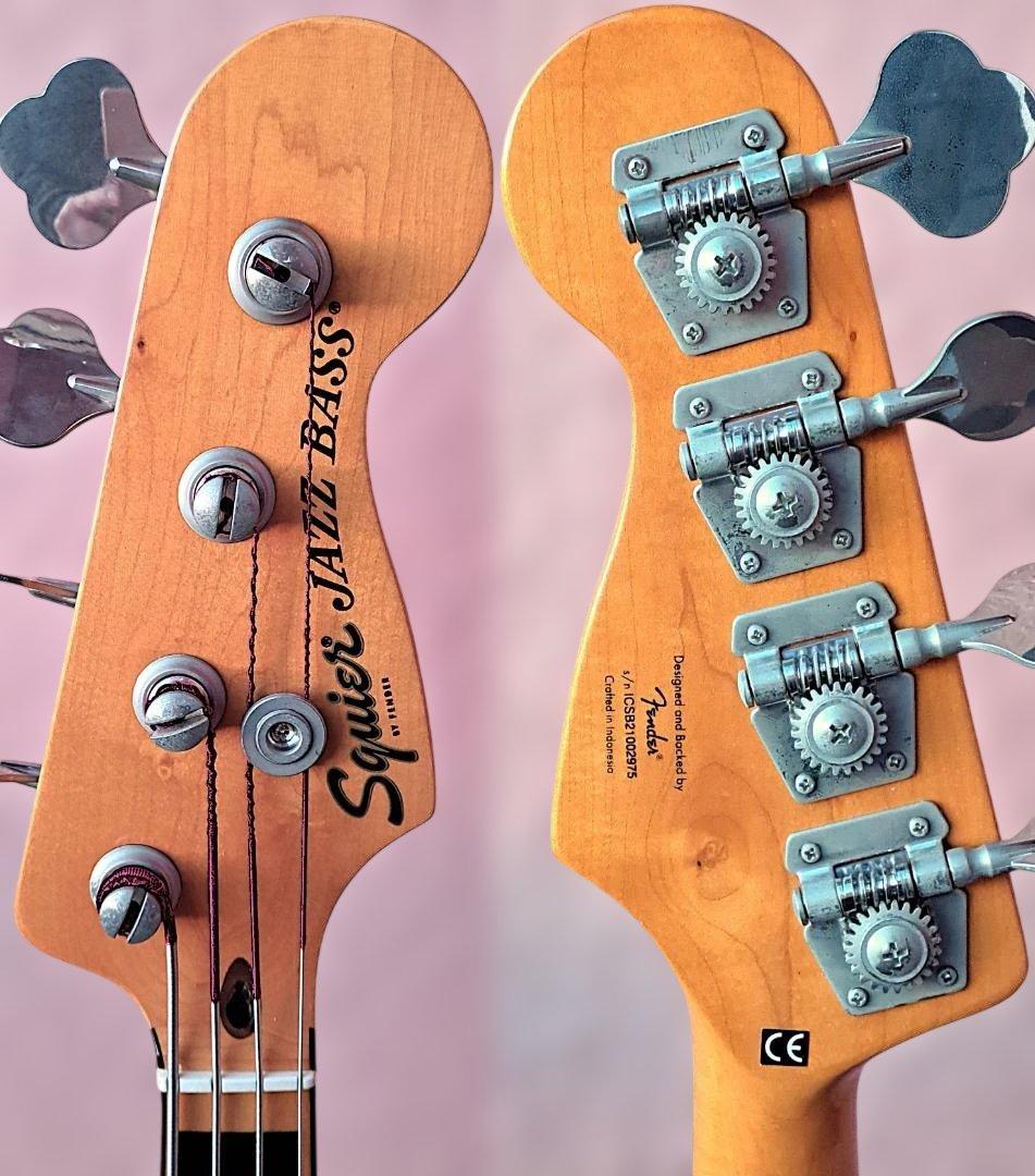 ■Squier Fender Classic Vibe 70 Jazz Bass