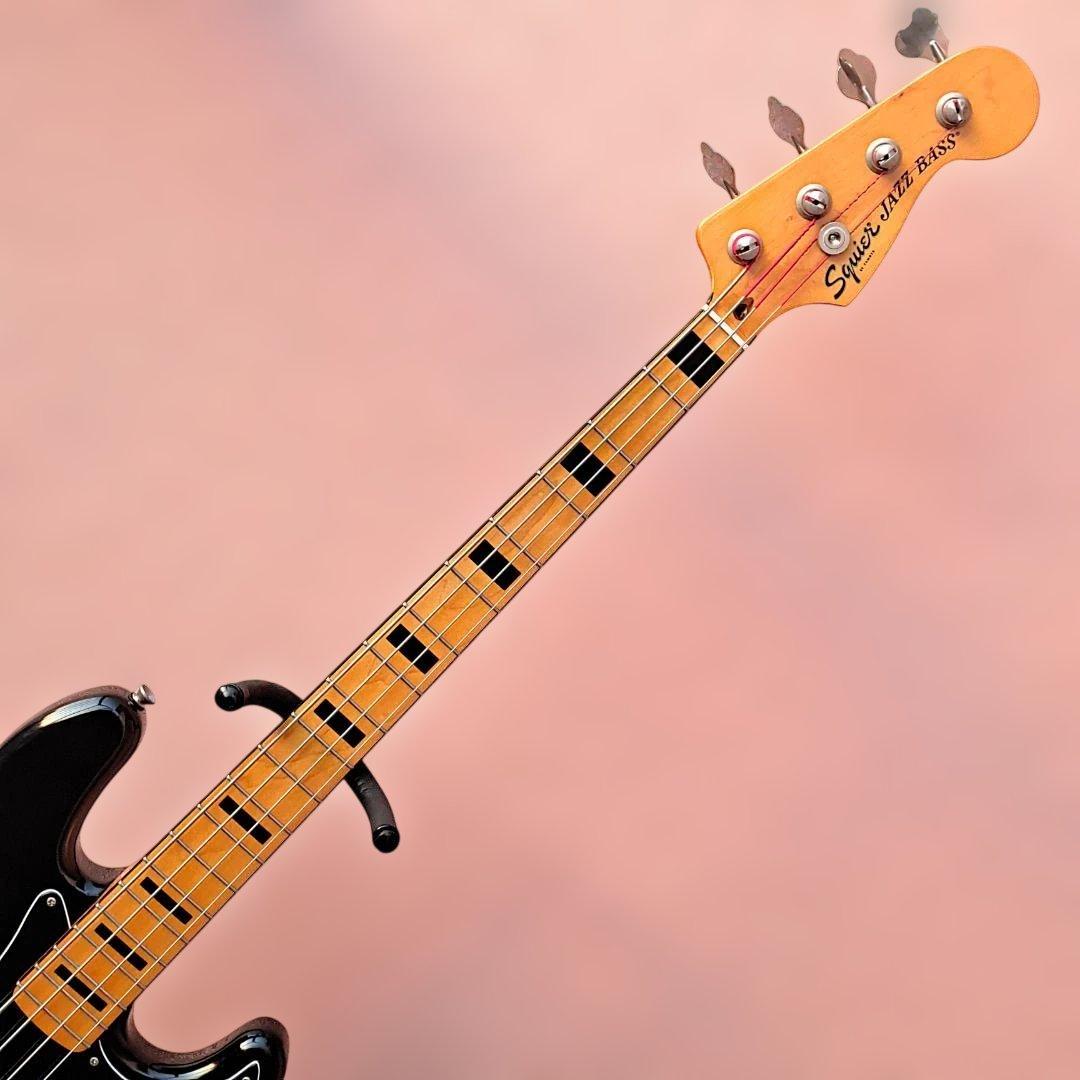 ■Squier Fender Classic Vibe 70 Jazz Bass