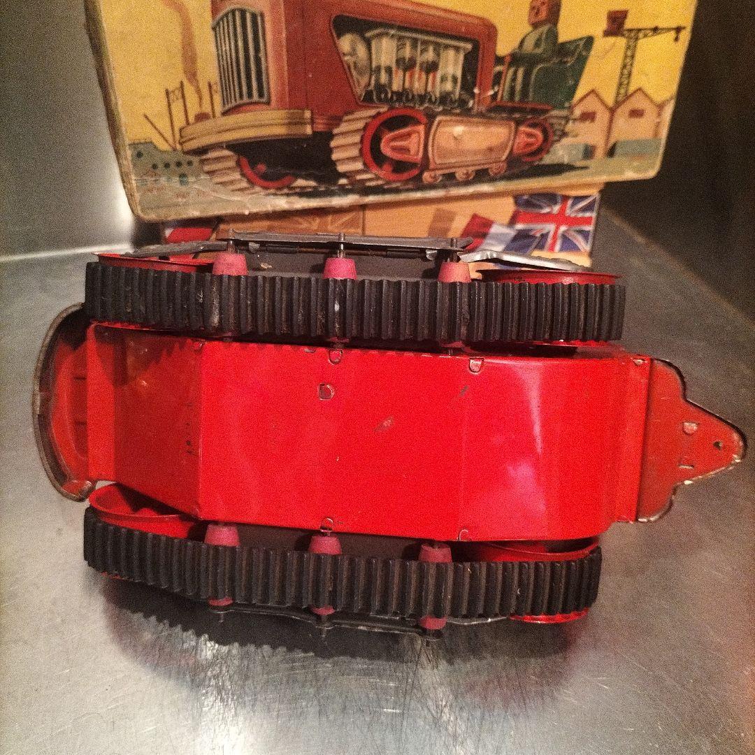 バッテリーオペレートトラクター　ブリキロボット