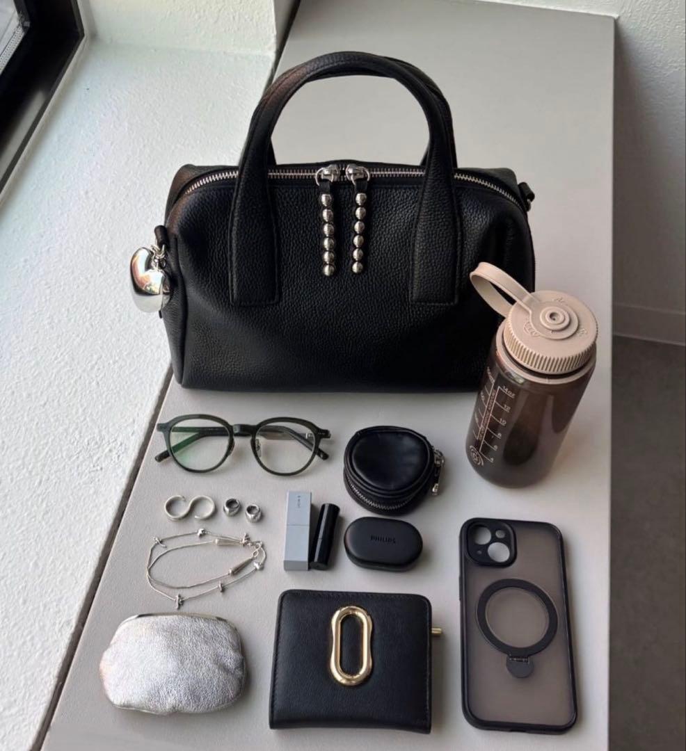 イアパピヨネ スタッズボストンバッグ