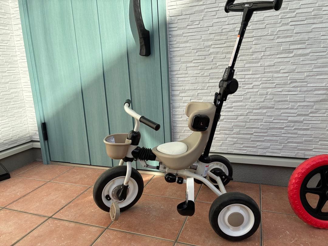 ides 折りたたみおさんぽコンポ　折りたたみ三輪車　ベージュ