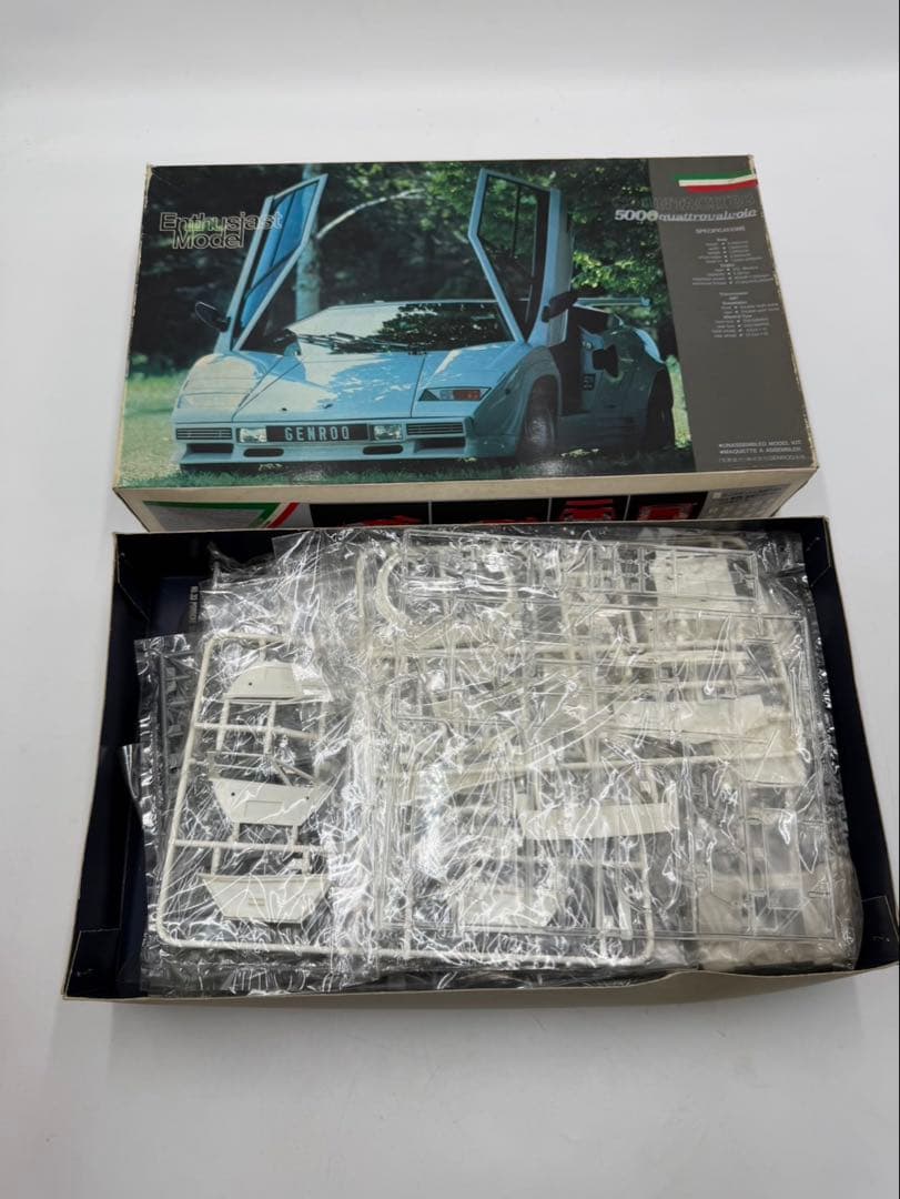 FUJIMI フジミ　ランボルギーニ　カウンタック　プラモデル