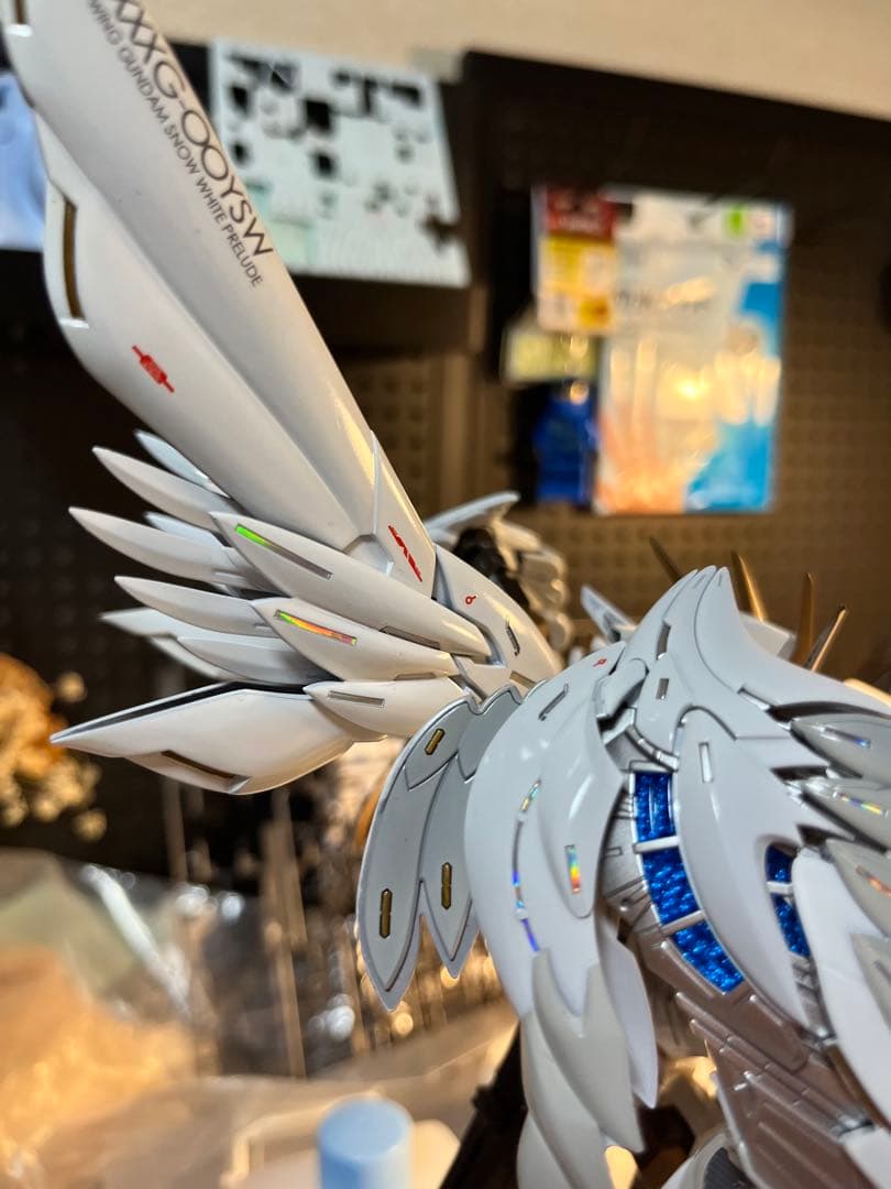 MGSD ウイングガンダムゼロewスノーホワイトプレリュード塗装完成品