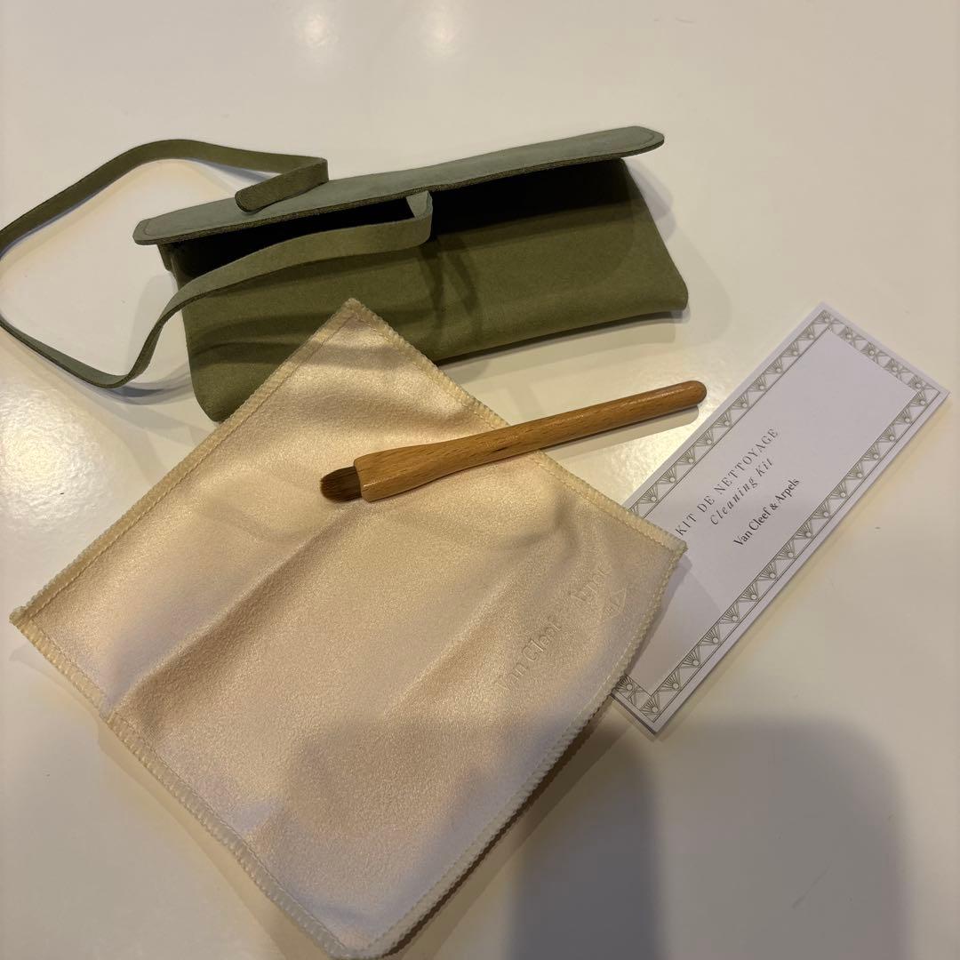 ヴァンクリーフ&アーペル リングケース 保証書入れ 空箱 取説クリーニングセット