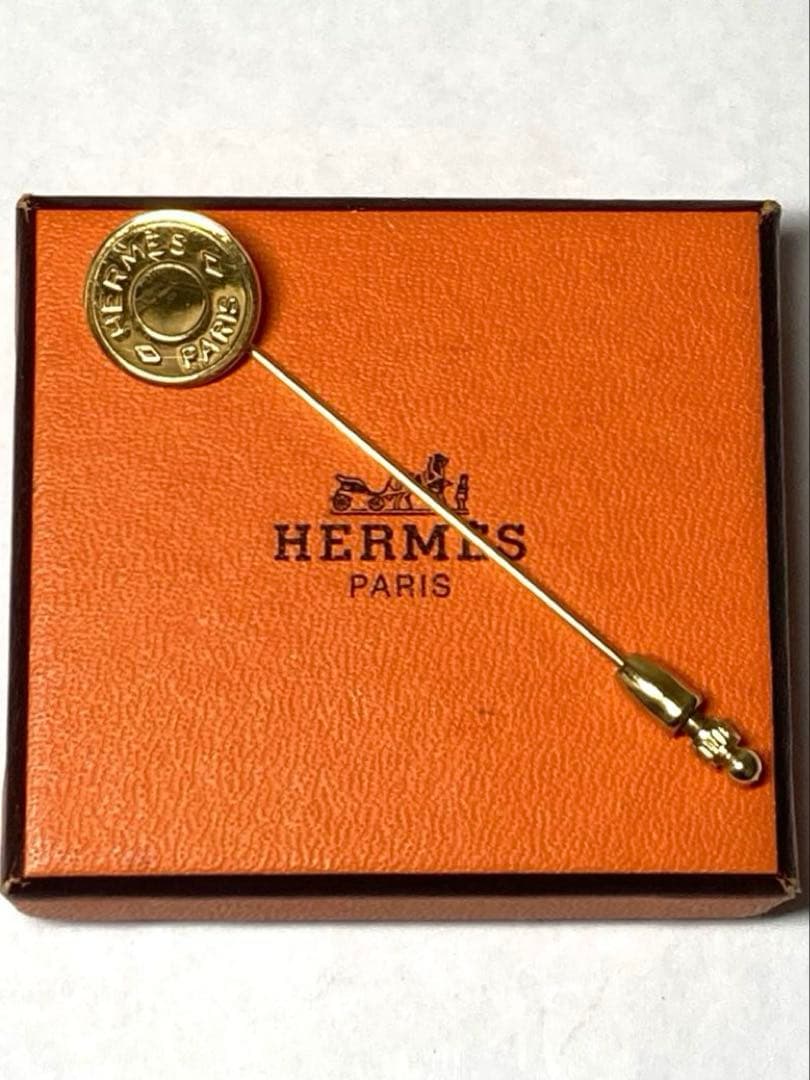 良品　HERMES エルメス セリエ ピンブローチ ピンバッジ ゴールド 箱付き