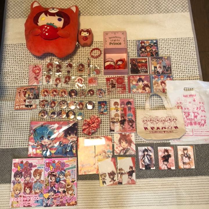 莉犬くん グッズセット (他メンバーも少しあります！)