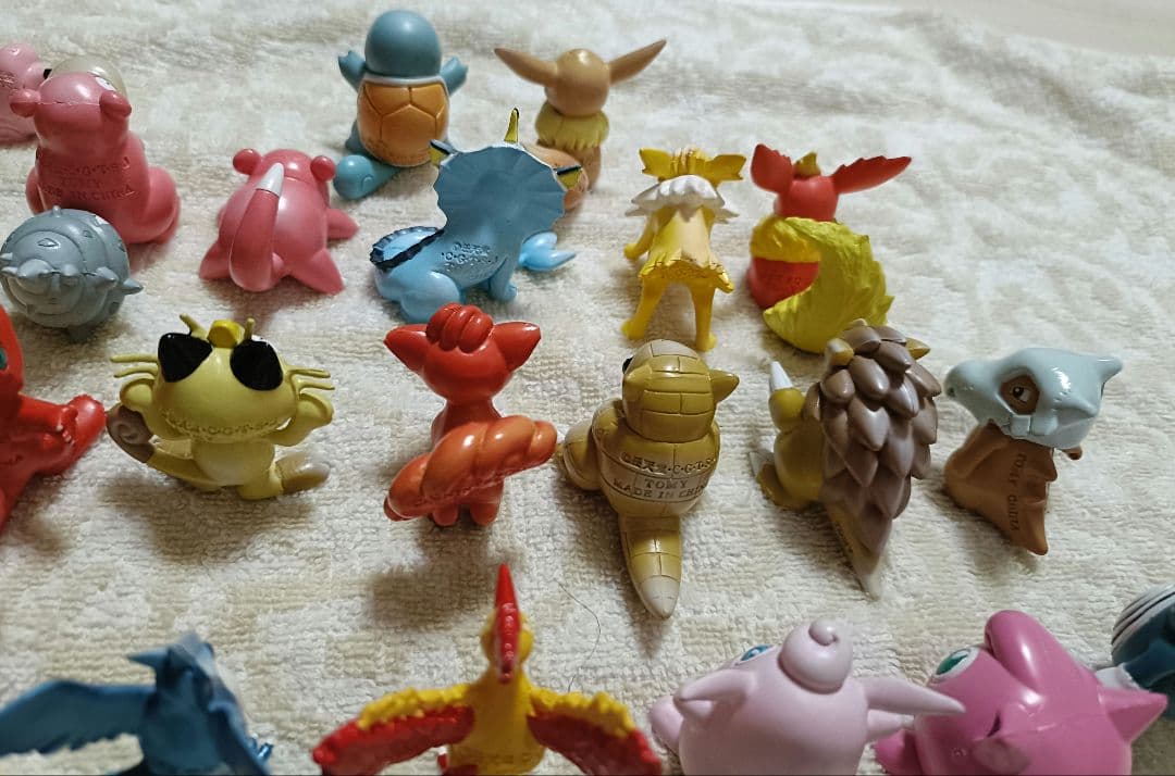 ポケモン　モンコレ　初期　６２体+付属品７