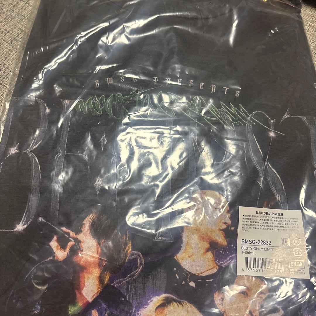 BE:FIRST ビーファースト グラフィックTシャツ