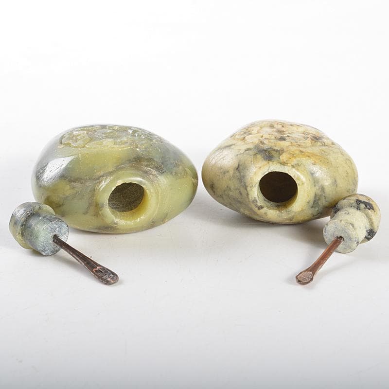 中国　玉石彫刻　鼻煙壷　2点まとめて　C　R5932