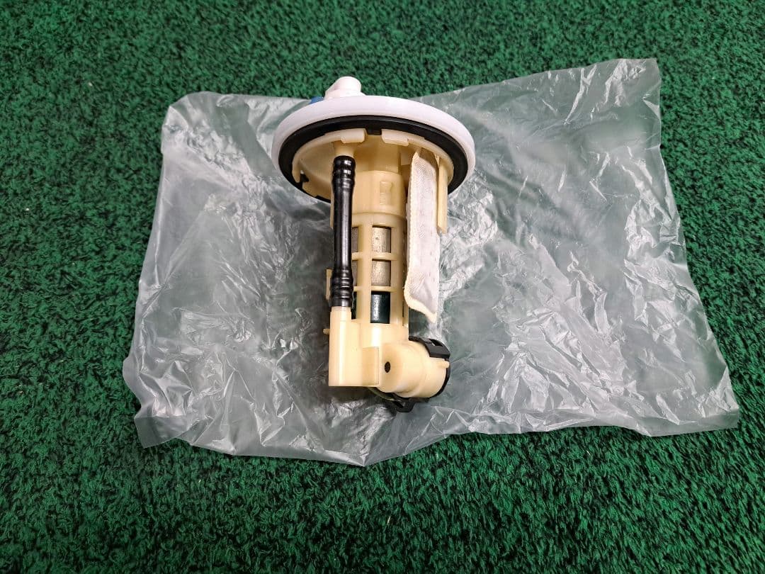 SR400「RH16J」 純正燃料ポンプ キタキツネ