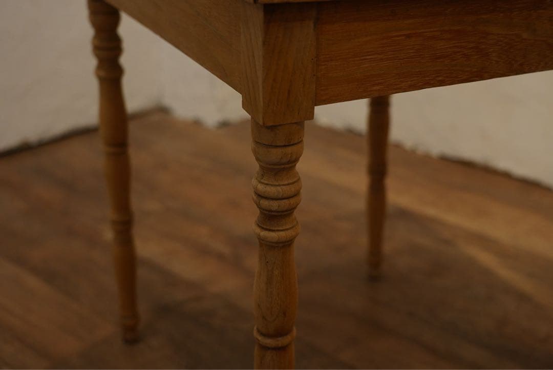 フランスアンティーク　テーブル