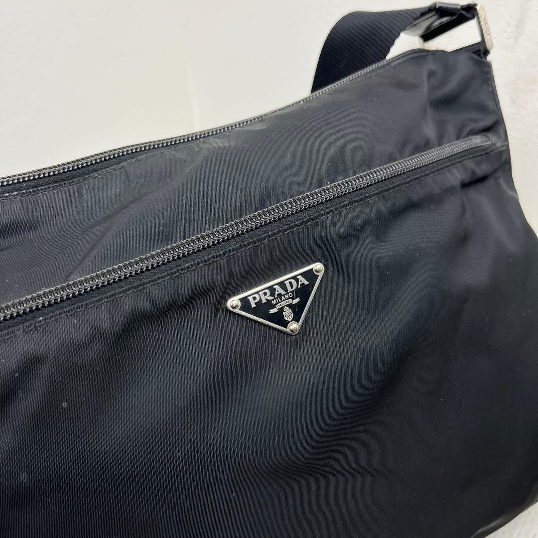 PRADA プラダ ショルダーバッグ カメラバッグ ブラック ナイロン 三角ロゴ