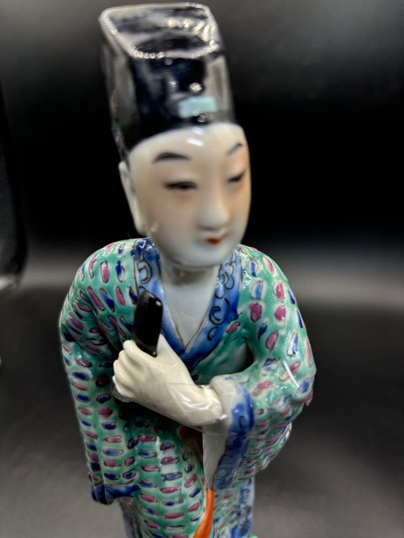 中国美術 古玩 色絵陶人形 陶器人形 高さ約23cm 置物 オブジェ 古董品