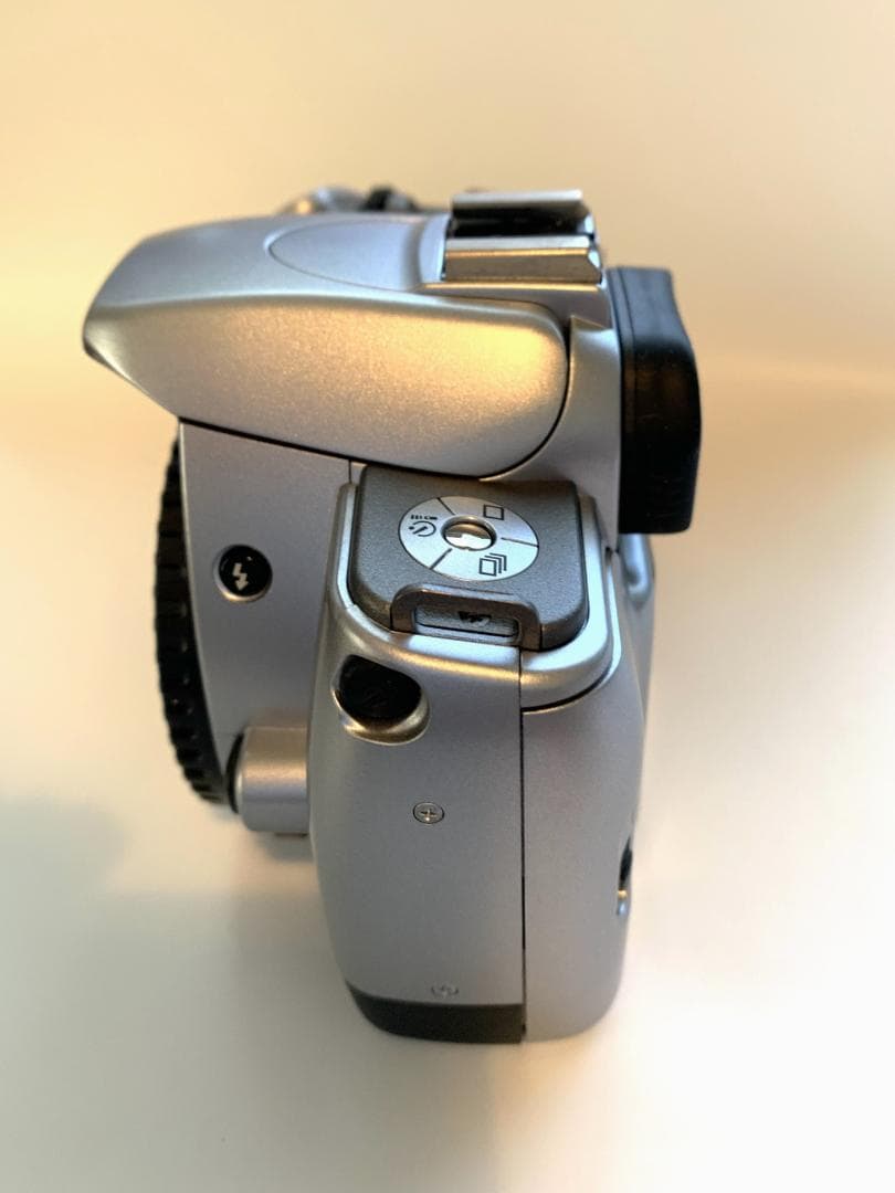 Canon EOS Kiss 5 一眼レフ カメラ ボデイ(シルバー)