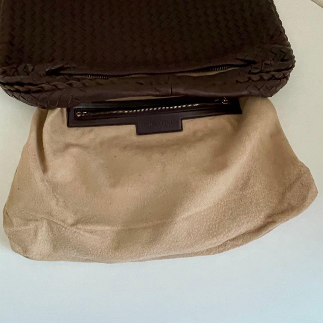 BOTTEGA VENETA ボッテカベネタ　ホーボーバッグ　イントレチャート