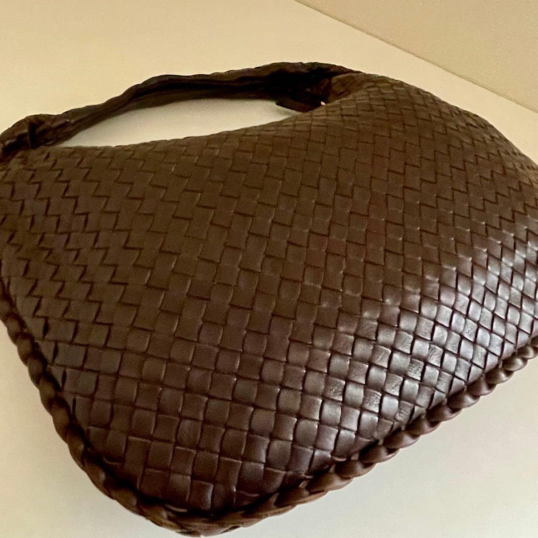 BOTTEGA VENETA ボッテカベネタ　ホーボーバッグ　イントレチャート