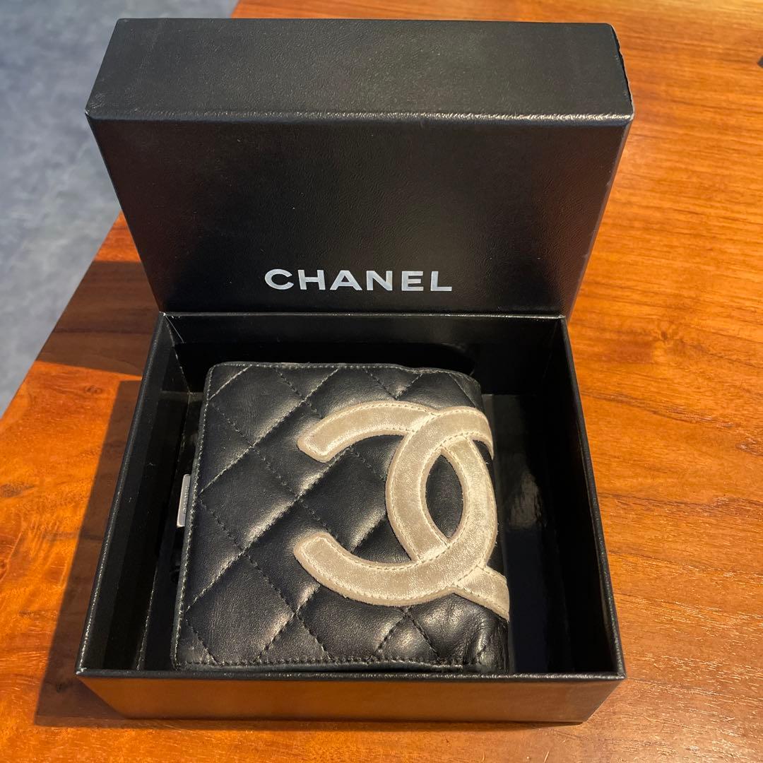 シャネル　CHANEL カンボンライン　二つ折り財布　がま口　ブラック　レザー