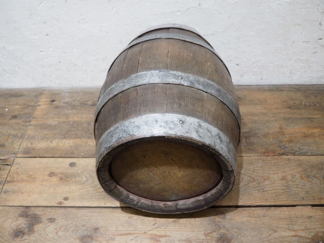 1142 ヴィンテージ　古い木樽のオブジェ　椅子　スツール　レトロ　アンティーク