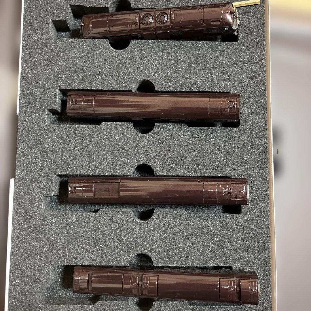 KATO 10-1519 クルーズトレイン「ななつ星 in 九州」 8両セット