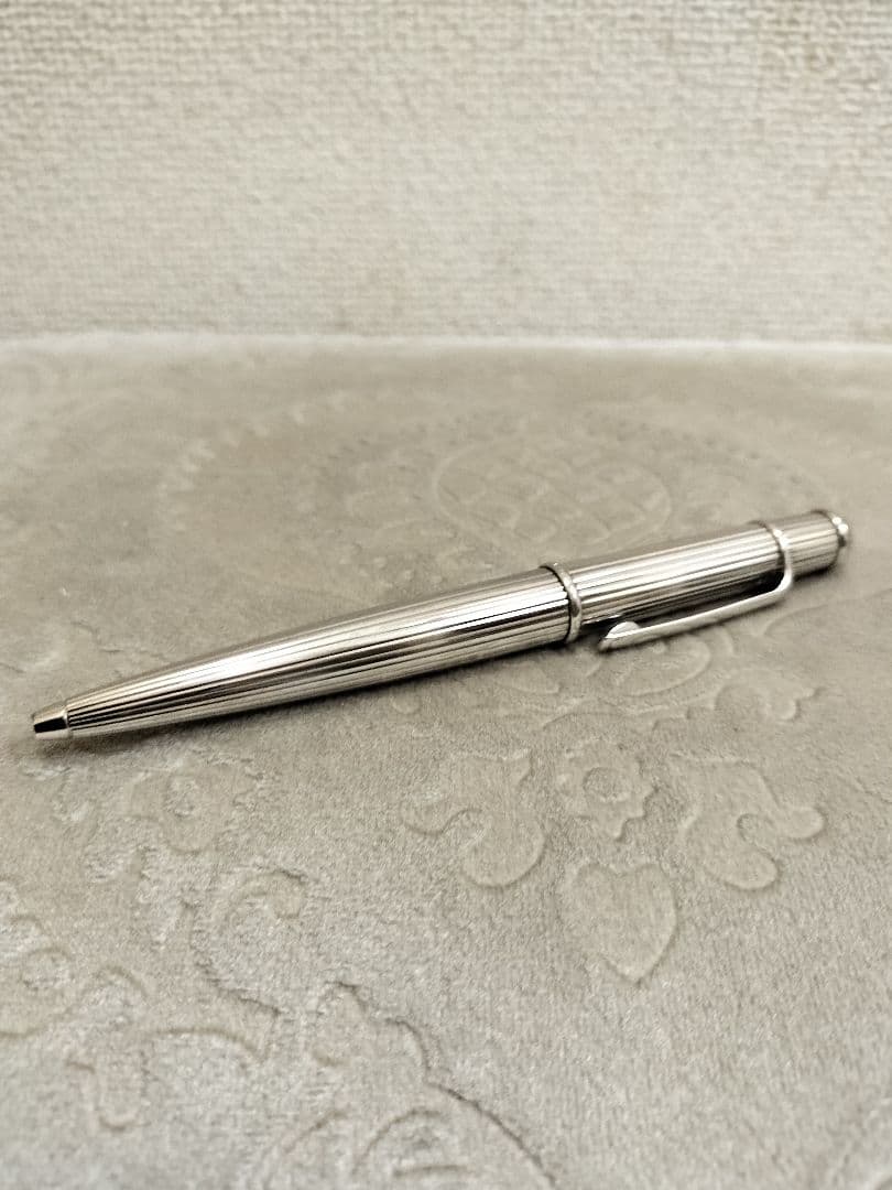 ディアボロ・ドゥ・カルティエ ボールペン／プラチナフィニッシュ ゴドロン