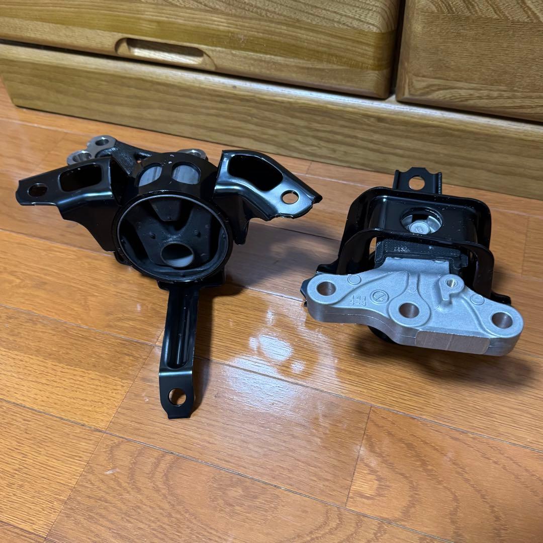 【スズキ純正新品】ワゴンR エンジンマウント 左右セット 新品未使用