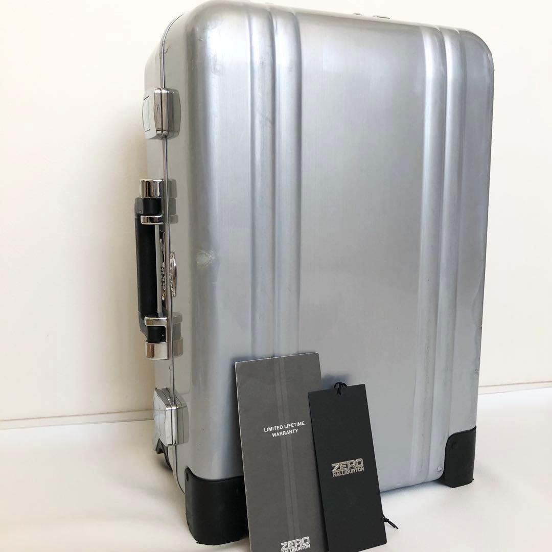ゼロハリバートン　2輪　スーツケース　31L キャリーケース　機内持ち込み可能