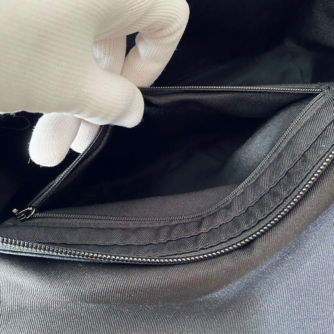 ear イアパピヨネ【美品】ダルメシアン ワイド ショルダーバッグ