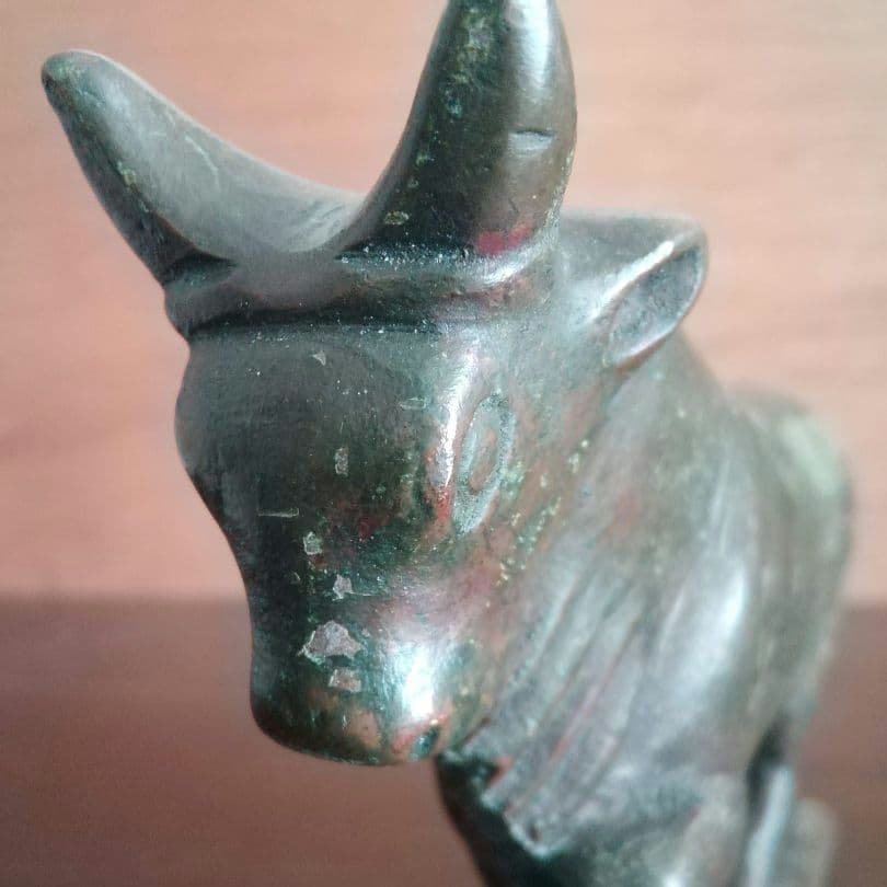 逸品　青銅製のミノア文明の雄牛　ギリシャクレタ島 　宇宙エネルギー　生と死の力
