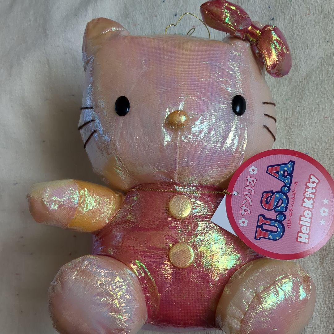 キティちゃんのぬいぐるみ　タグに汚れあり