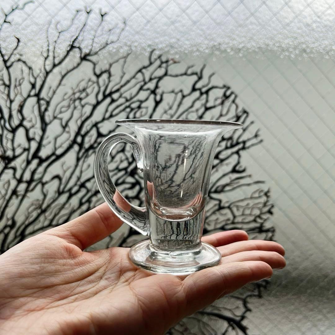 骨董　時代ガラス　ゆらゆら銀色　反り口　アイスクリームコップ　氷コップ　ウラン