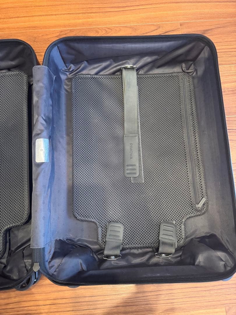 RIMOWA ESSENTIAL キャビン ブラック