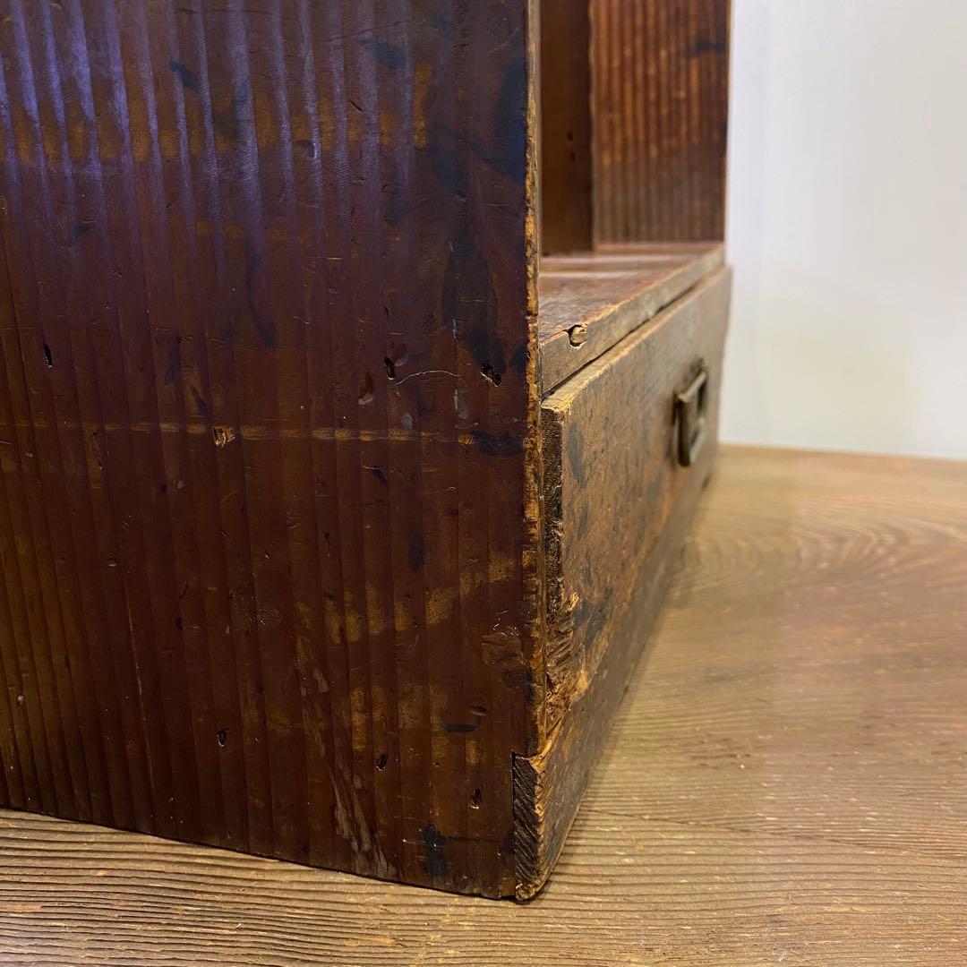 引き出しの付いた古い本立て アンティーク