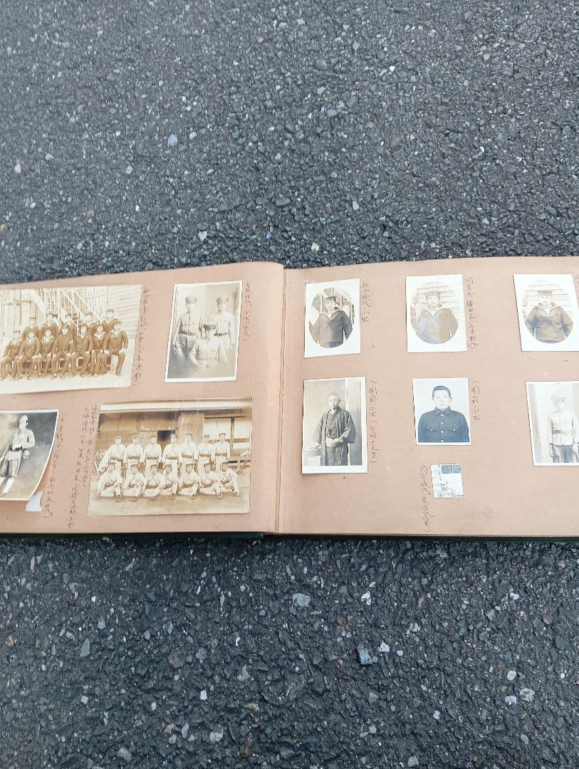 海軍兵のアルバム１冊　　生写真　約100枚貼り込み　戦争　軍人　軍隊　風俗資料