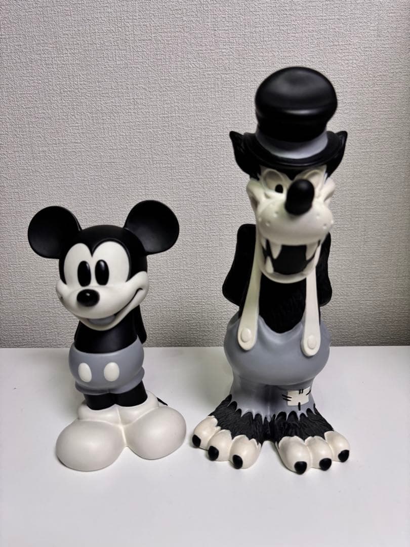 NEIGHBORHOOD ×Disney コラボ 白黒フィギュアセット希少