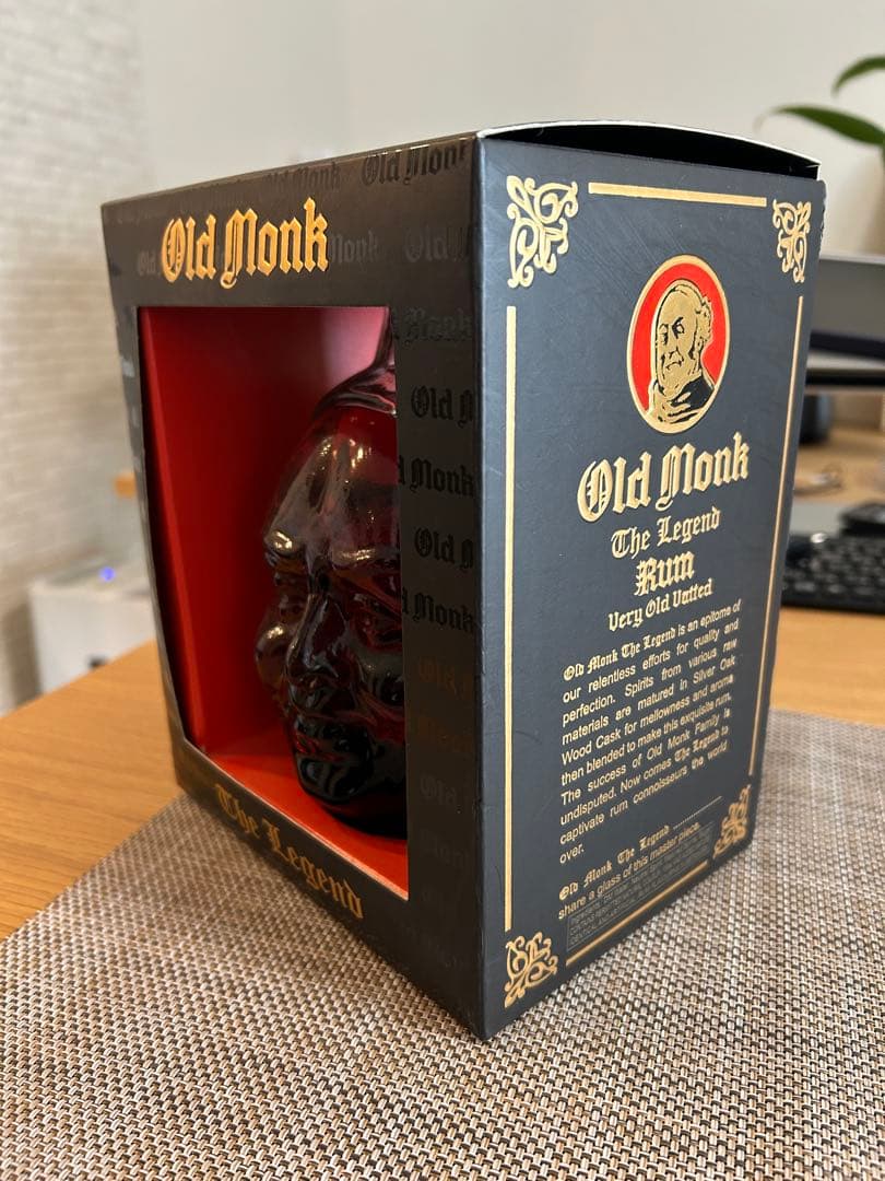 Old Monk The Legend オールドモンク ラム酒 (1L)
