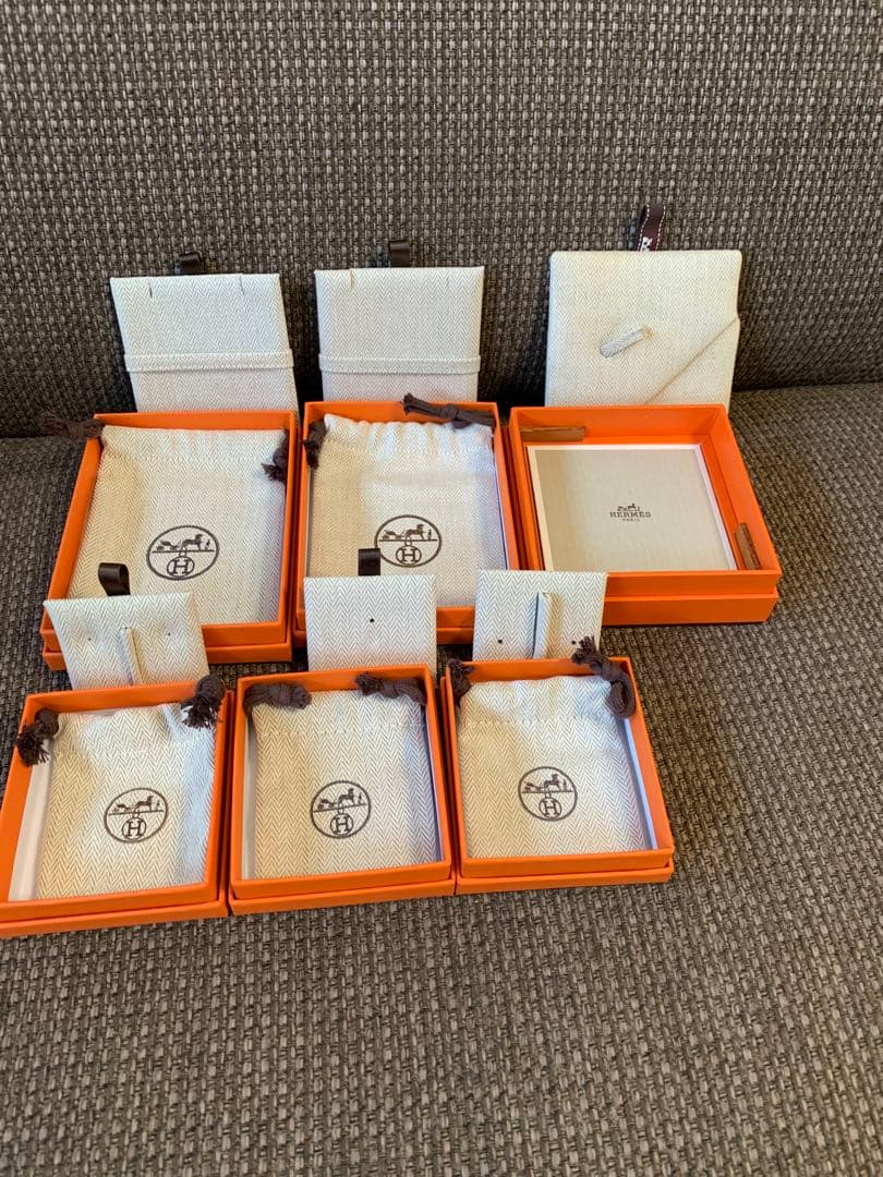 Oh　美品エルメス　ネックレス　ピアスなど　入れ　空箱　巾着袋　6セット