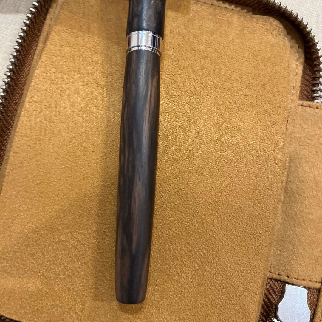黒柿孔雀杢　極上　万年筆