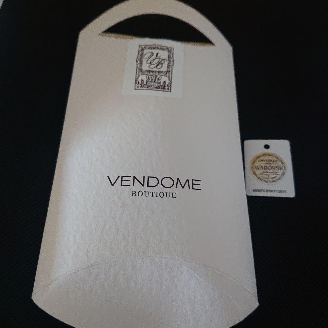 ヴァンドームブティック　ミモザ　ブローチ