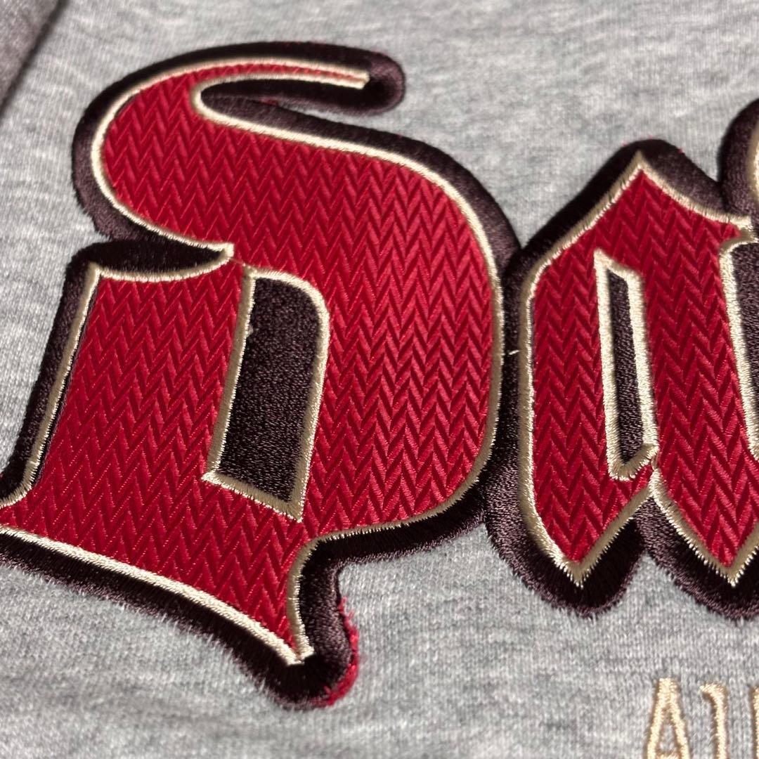 【新品タグ付】DAVOUCCIダヴォッチ パーカースウェット ロゴ刺繍　裏起毛